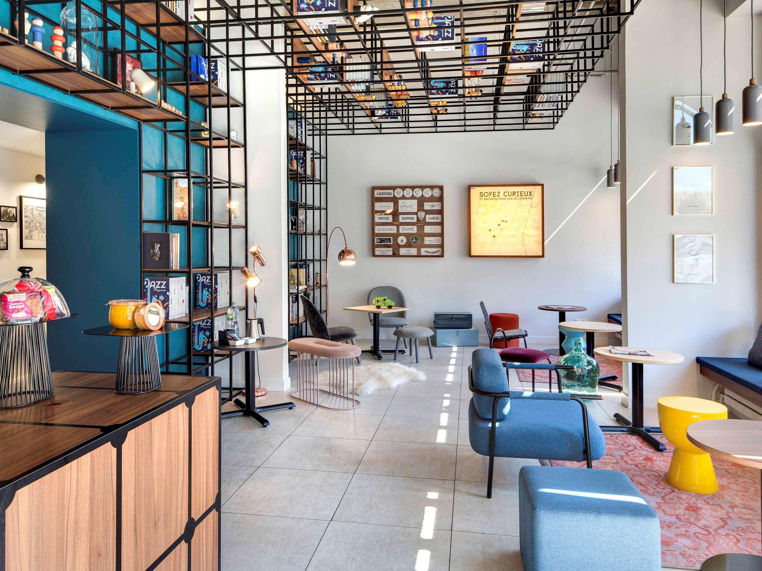 Hotel Ibis Styles Clermont-Ferrand Gare Exterior photo